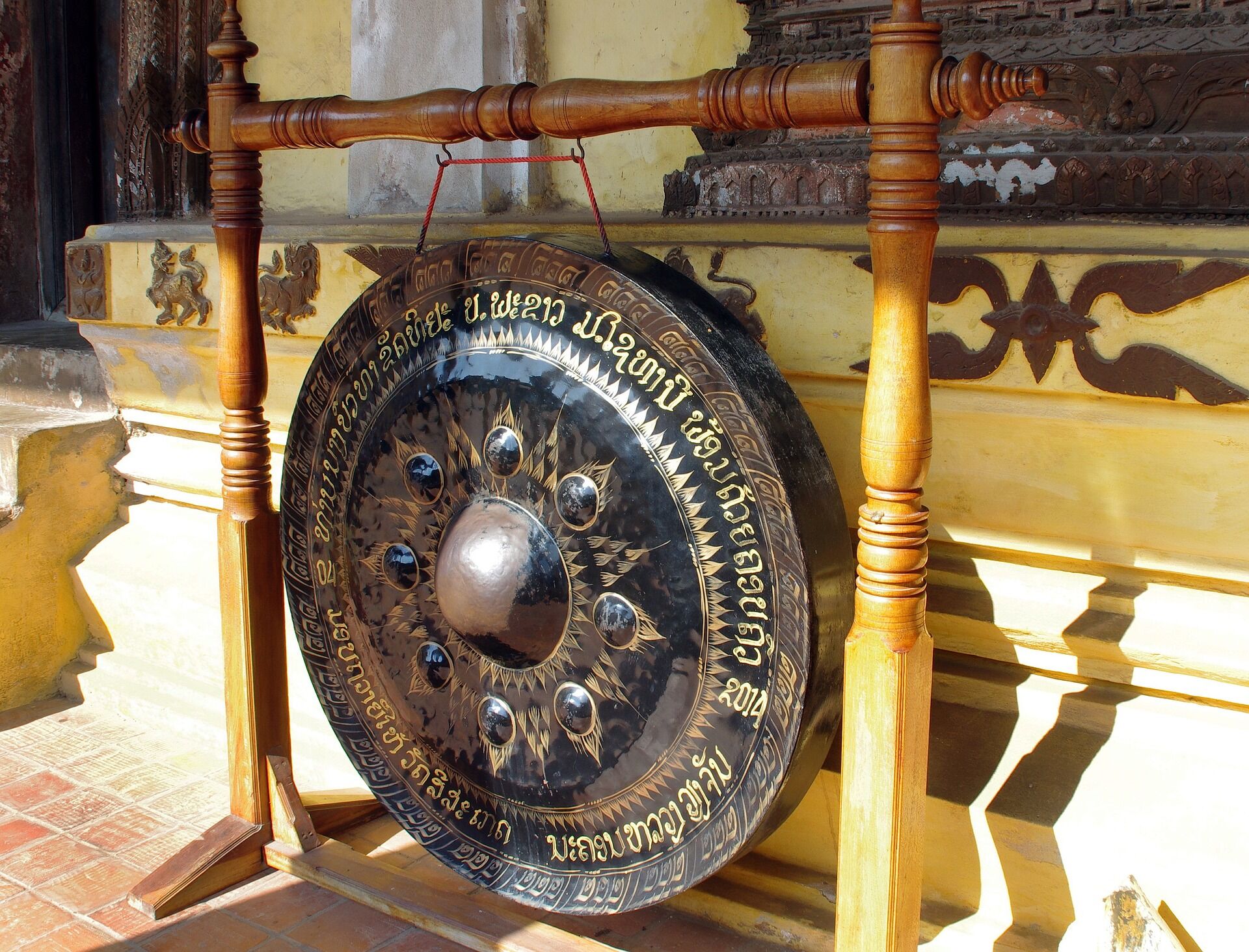 Capture the spiritual essence of Vientiane’s Buddhist heritage